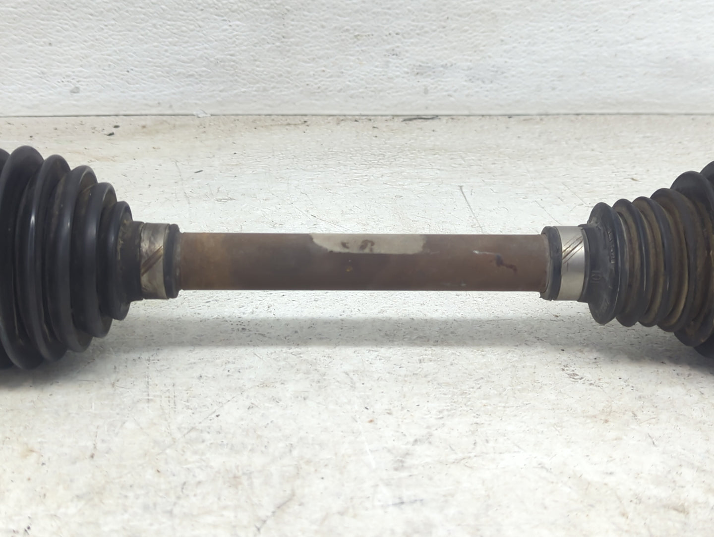 2016-2019 Chevrolet Cruze Axle Shaft Front Driver Cv C/v - Oemusedautoparts1.com