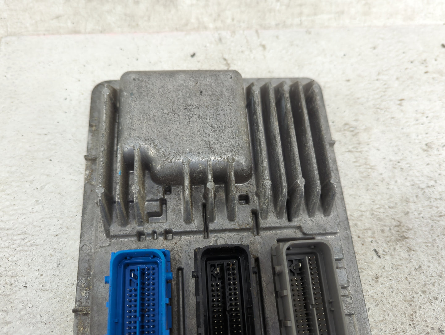 2017-2019 Chevrolet Cruze PCM Engine Control Computer ECU ECM PCU OEM P/N:12677677 12669908 Fits OEM Used Auto Parts - Oemus