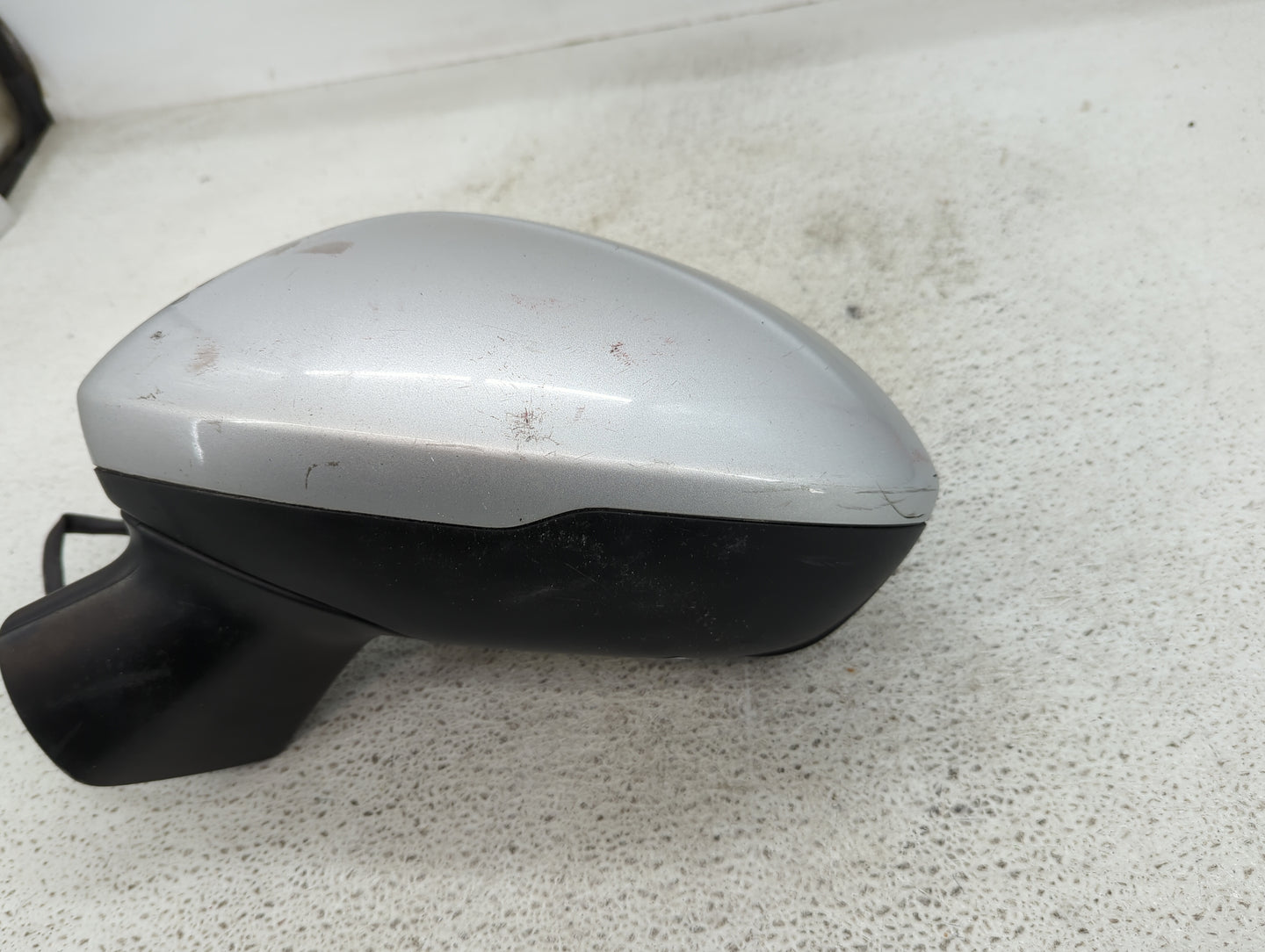 2016-2019 Chevrolet Cruze Driver Side View Mirror - Left Door Mirror OEM Used - Oemusedautoparts1.com