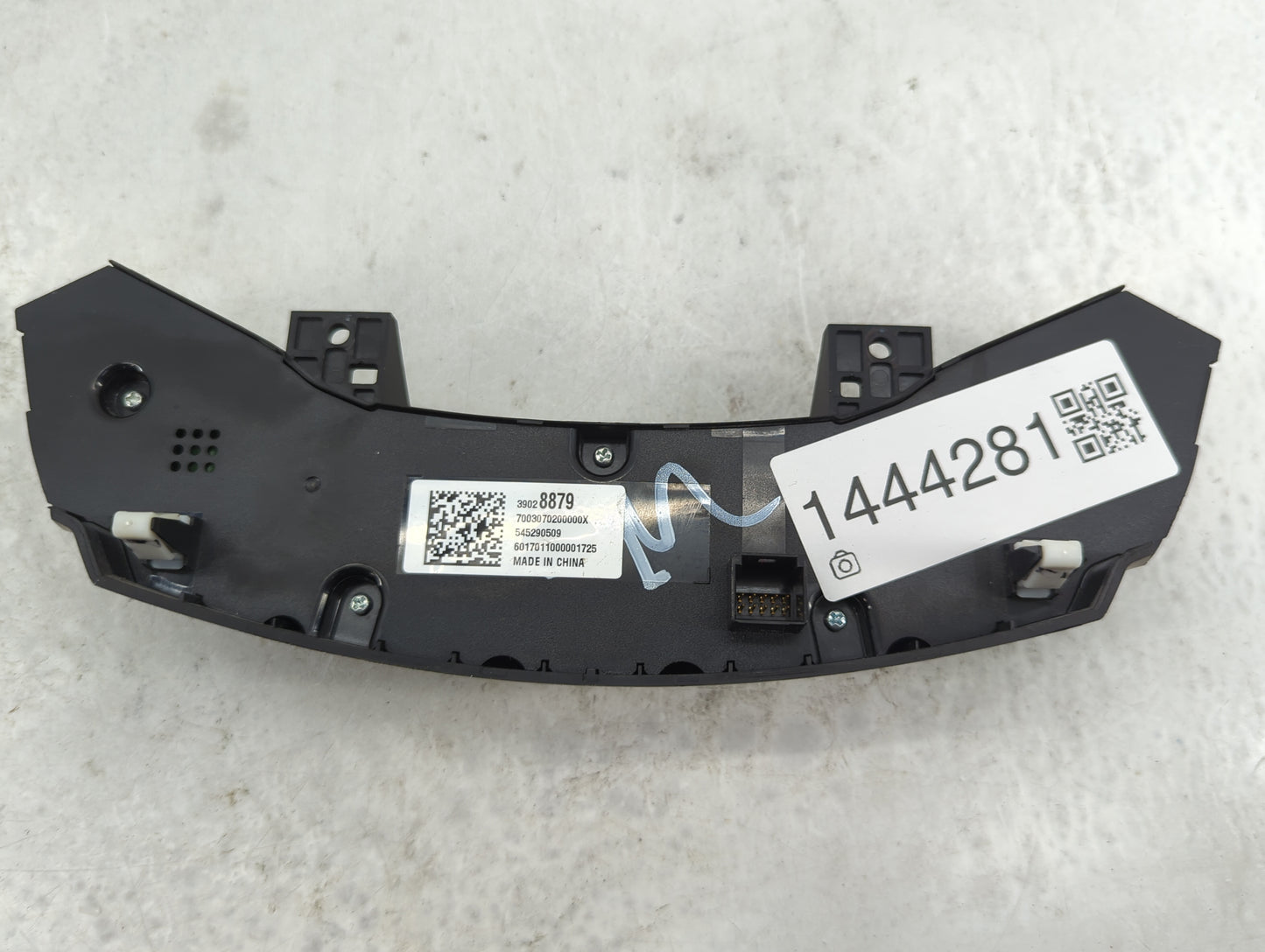 2016-2018 Chevrolet Cruze Climate Control Module Temperature AC/Heater Replacement P/N:39028879 7003070200000X Fits OEM Used