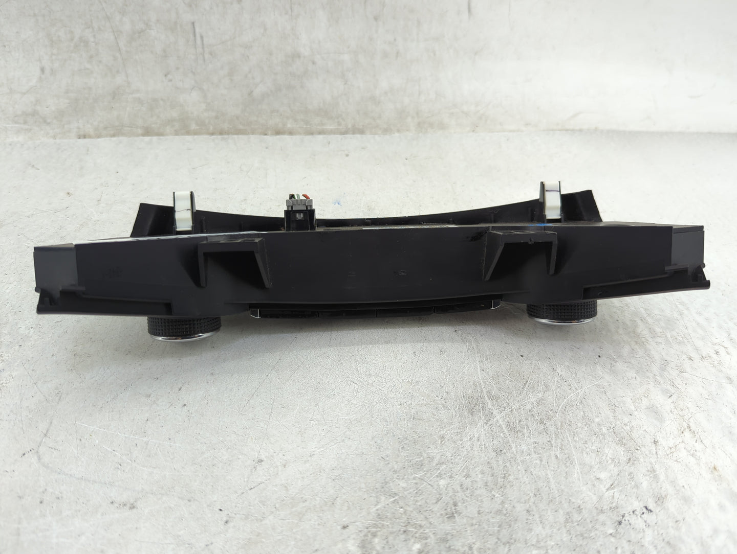 2016-2018 Chevrolet Cruze Climate Control Module Temperature AC/Heater Replacement P/N:39028879 7003070200000X Fits OEM Used