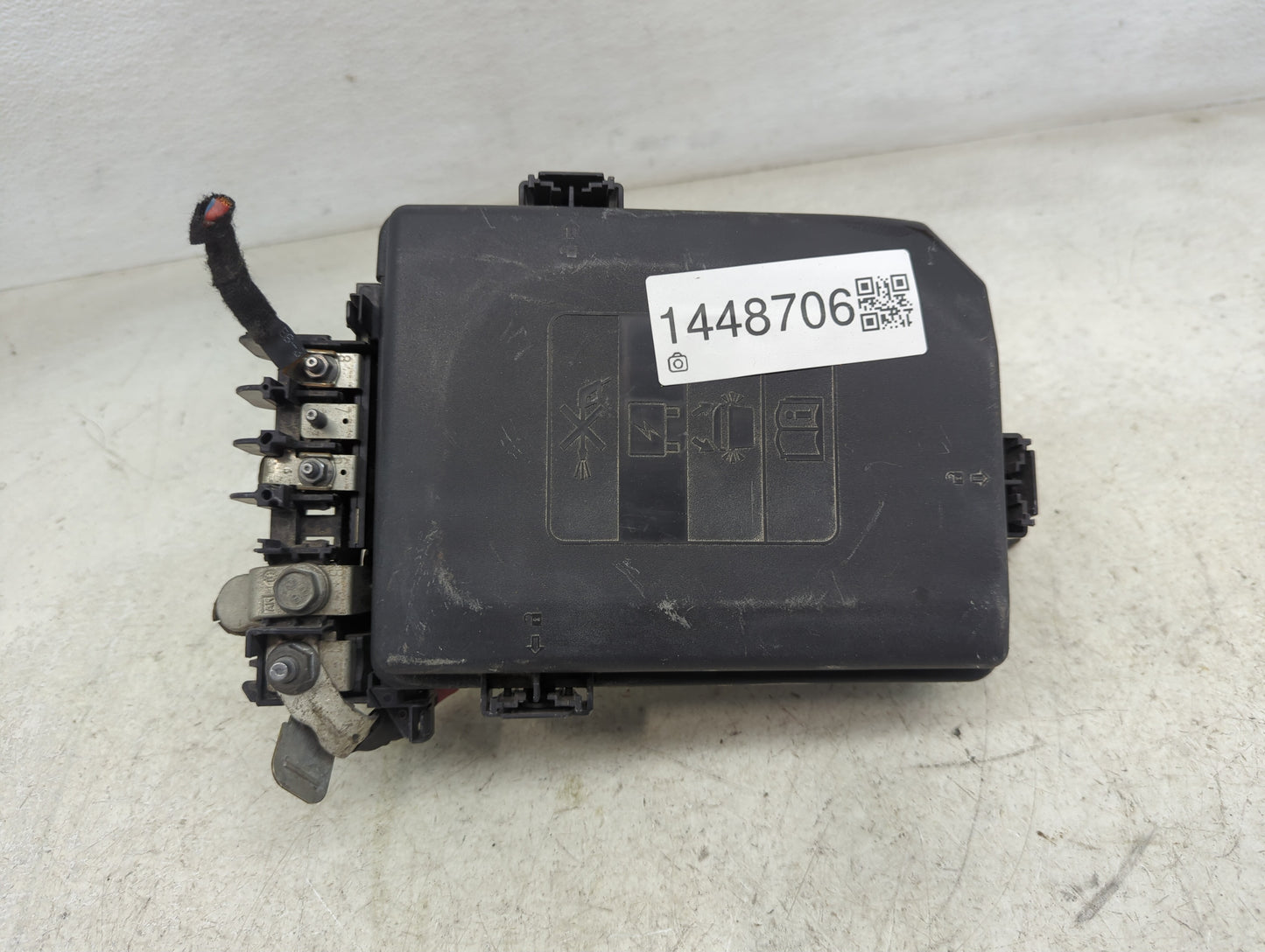 2017 Chevrolet Cruze Fusebox Fuse Box Panel Relay Module P/N:39049711 13500118, 13500119, 13500128, 13500114, 13452281 Fits 