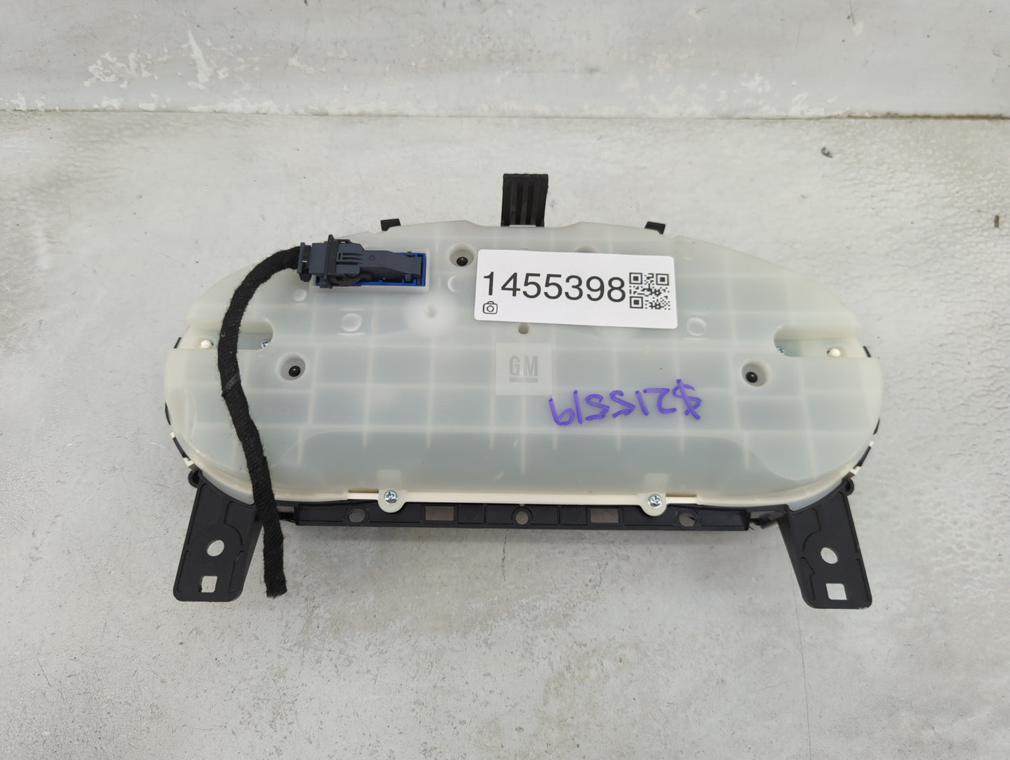 2017 Chevrolet Cruze Instrument Cluster Speedometer Gauges P/N:39084636 39103855 Miles: Fits OEM Used Auto Parts - Oemusedau