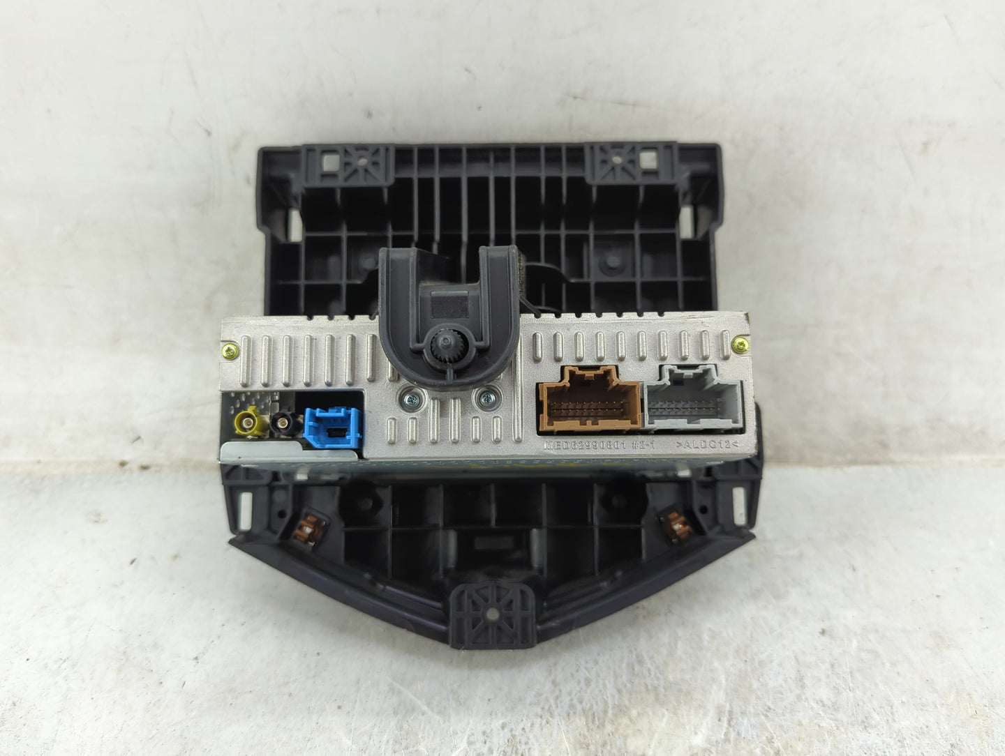 2017-2018 Chevrolet Cruze Radio AM FM Cd Player Receiver Replacement P/N:55534375 Fits Fits 2017 2018 2019 2020 2021 OEM Use