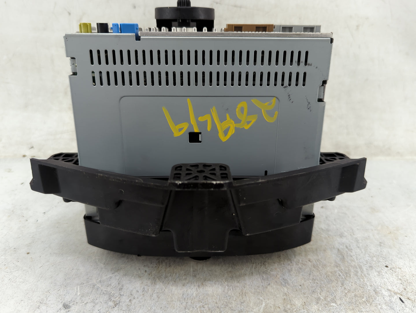 2017-2018 Chevrolet Cruze Radio AM FM Cd Player Receiver Replacement P/N:55534375 Fits Fits 2017 2018 2019 2020 2021 OEM Use