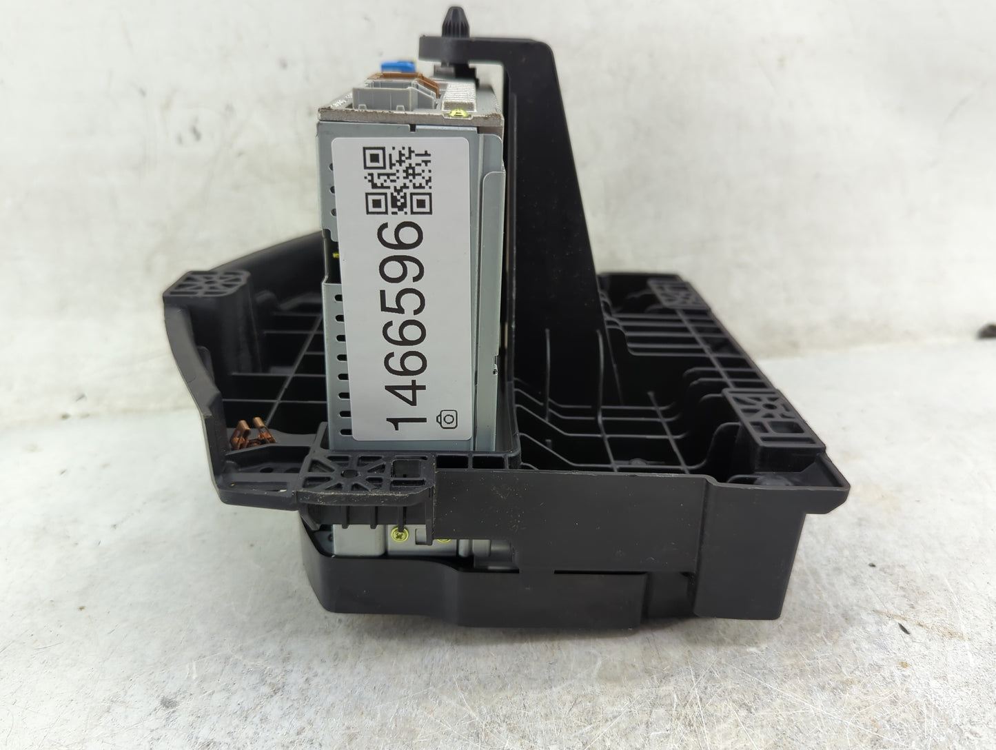 2017-2018 Chevrolet Cruze Radio AM FM Cd Player Receiver Replacement P/N:55534375 Fits Fits 2017 2018 2019 2020 2021 OEM Use