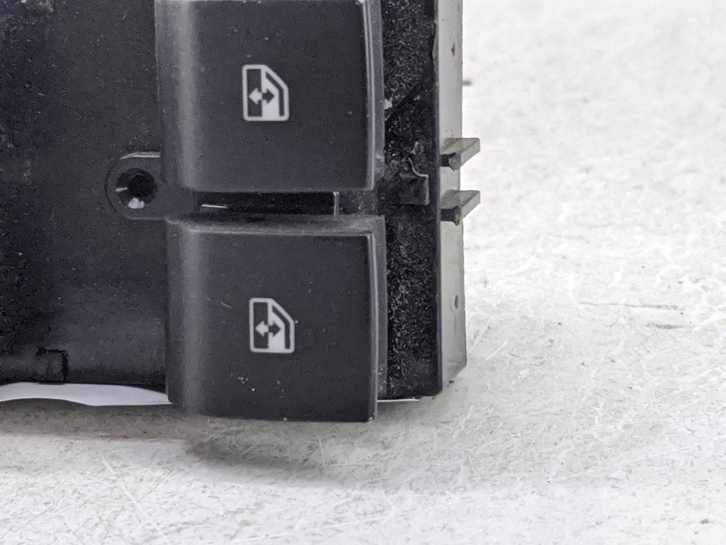 2016-2019 Chevrolet Cruze Master Power Window Switch Replacement Driver Side Left P/N:13408998 PU-001001A-01LF-GM Fits OEM U