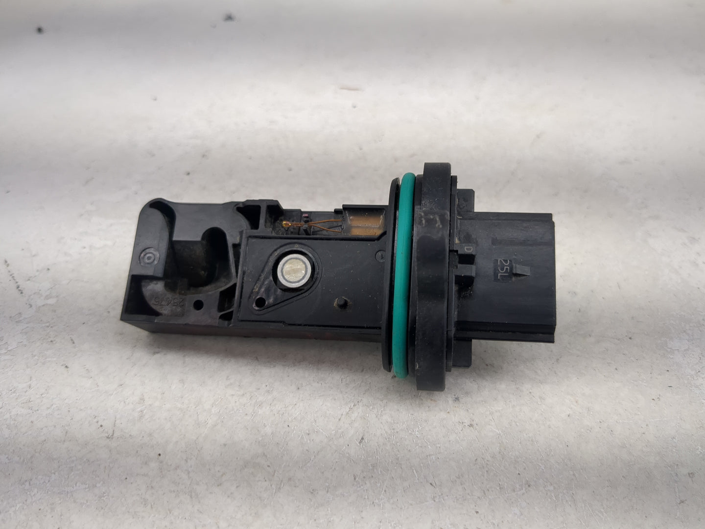 2016-2017 Chevrolet Cruze Mass Air Flow Meter Maf 1488649 - Oemusedautoparts1.com