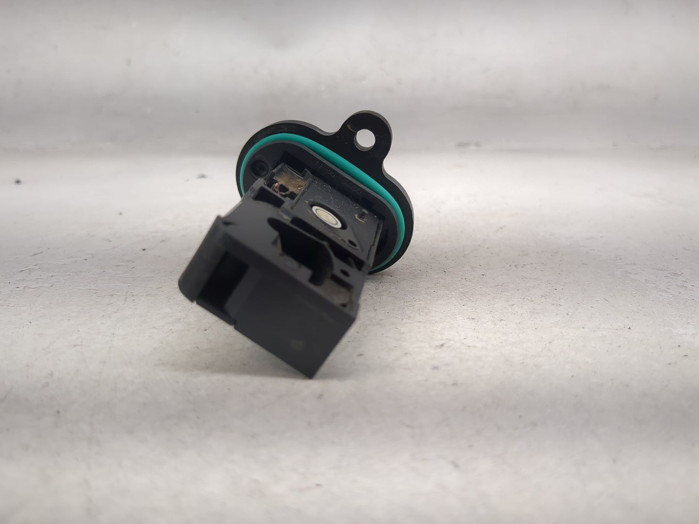 2016-2017 Chevrolet Cruze Mass Air Flow Meter Maf 1488649 - Oemusedautoparts1.com