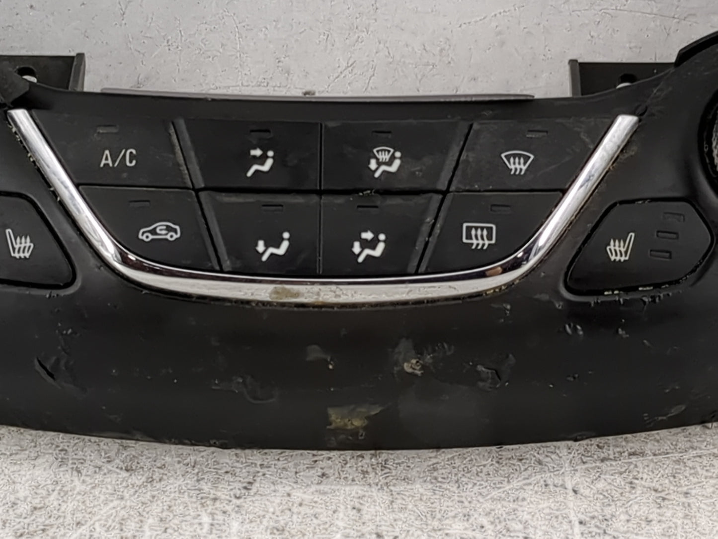 2016-2018 Chevrolet Cruze Climate Control Module Temperature AC/Heater Replacement P/N:39028879 7003070200000X Fits OEM Used