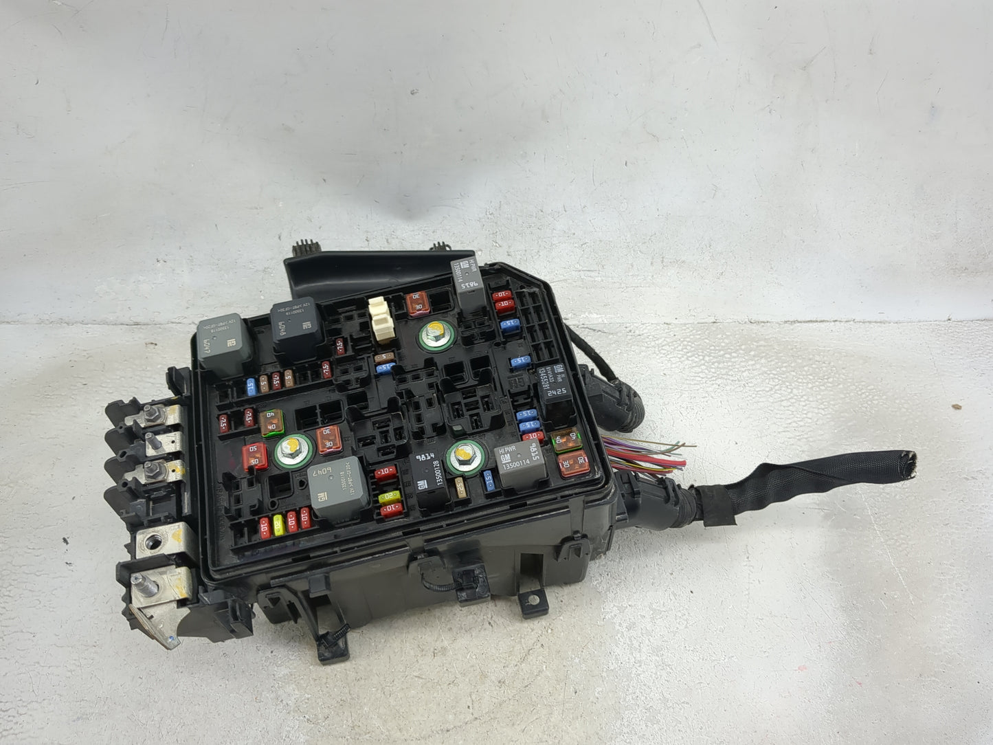 2015-2016 Chevrolet Cruze Fusebox Fuse Box Panel Relay Module P/N:39017449 Fits Fits 2015 2016 OEM Used Auto Parts - Oemused