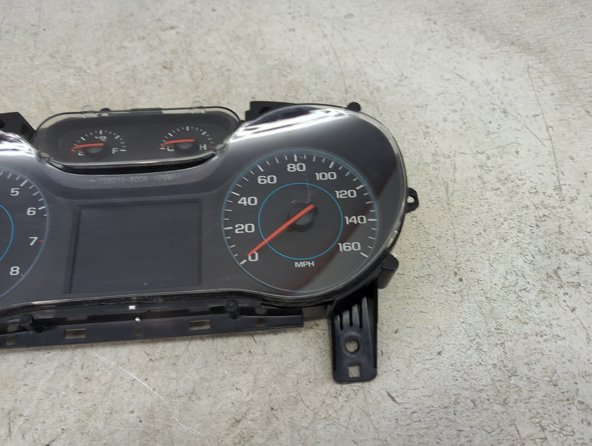 2017-2018 Chevrolet Cruze Instrument Cluster Speedometer Gauges P/N:39084636 7110500000000X, 812372274 Miles: Fits Fits 2017