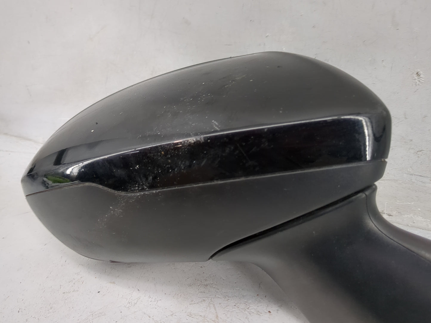 2016-2019 Chevrolet Cruze Passenger Side View Mirror - Right Door Mirror OEM Used - Oemusedautoparts1.com