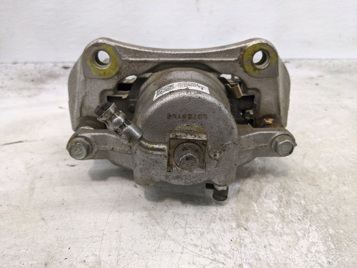 2016-2019 Chevrolet Cruze Front Driver Left Brake Caliper 1509826 - Oemusedautoparts1.com