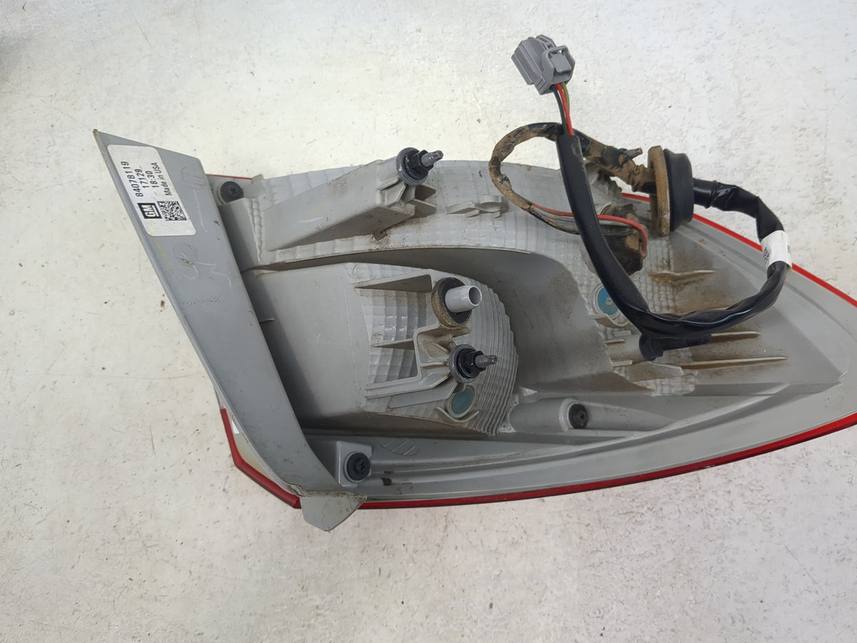 2016 Chevrolet Cruze Tail Light Assembly Passenger Right OEM P/N:84078119 Fits OEM Used Auto Parts - Oemusedautoparts1.com
