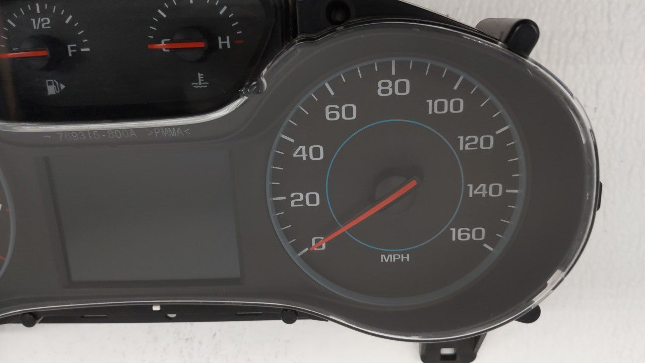 2017-2018 Chevrolet Cruze Instrument Cluster Speedometer Gauges P/N:39084636 Fits Fits 2017 2018 OEM Used Auto Parts - Oemus