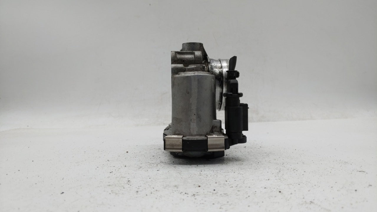 2017-2018 Chevrolet Cruze Throttle Body P/N:12671379AA Fits Fits 2017 2018 OEM Used Auto Parts - Oemusedautoparts1.com