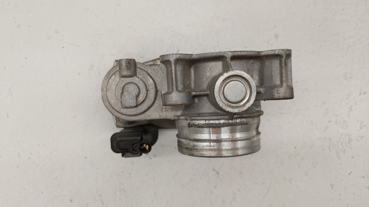 2017-2018 Chevrolet Cruze Throttle Body P/N:12671379AA Fits Fits 2017 2018 OEM Used Auto Parts - Oemusedautoparts1.com