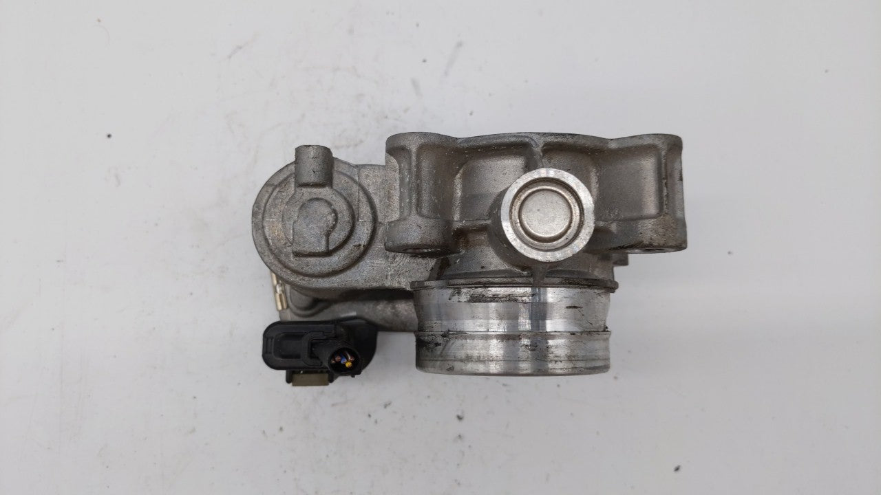 2017-2018 Chevrolet Cruze Throttle Body P/N:12671379AA Fits Fits 2017 2018 OEM Used Auto Parts - Oemusedautoparts1.com