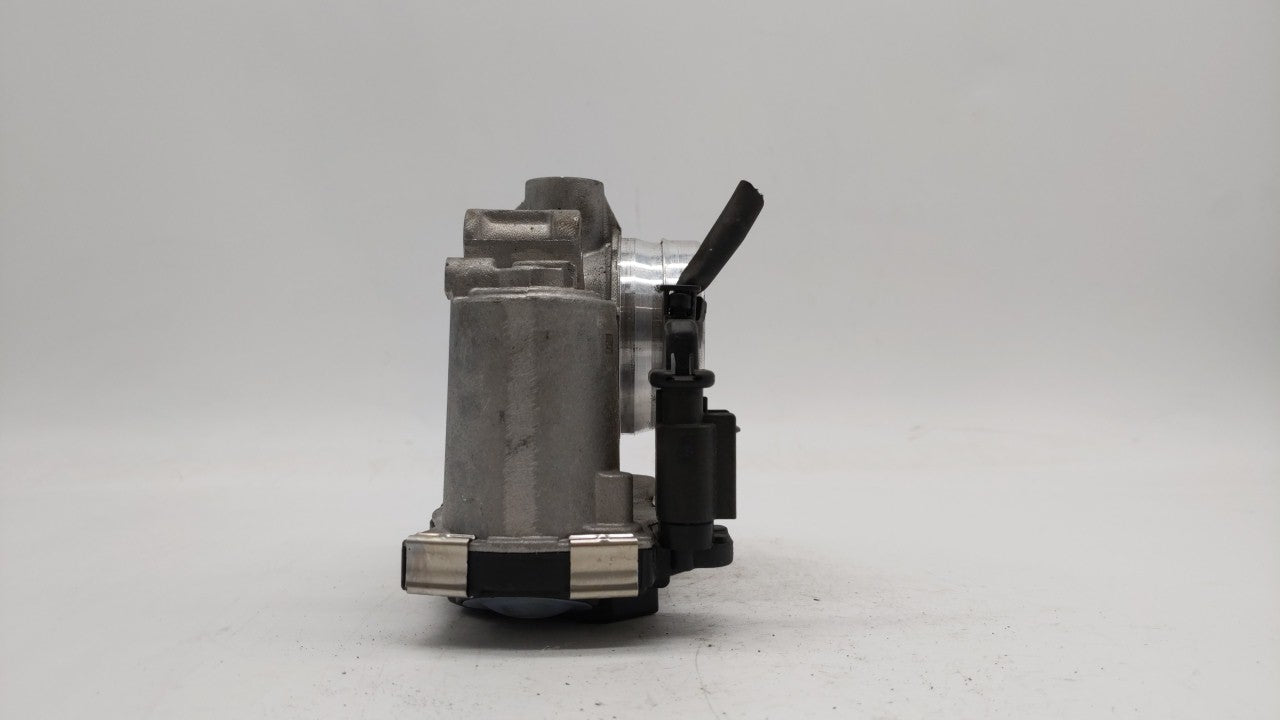 2017-2018 Chevrolet Cruze Throttle Body P/N:12671379AA Fits Fits 2017 2018 OEM Used Auto Parts - Oemusedautoparts1.com