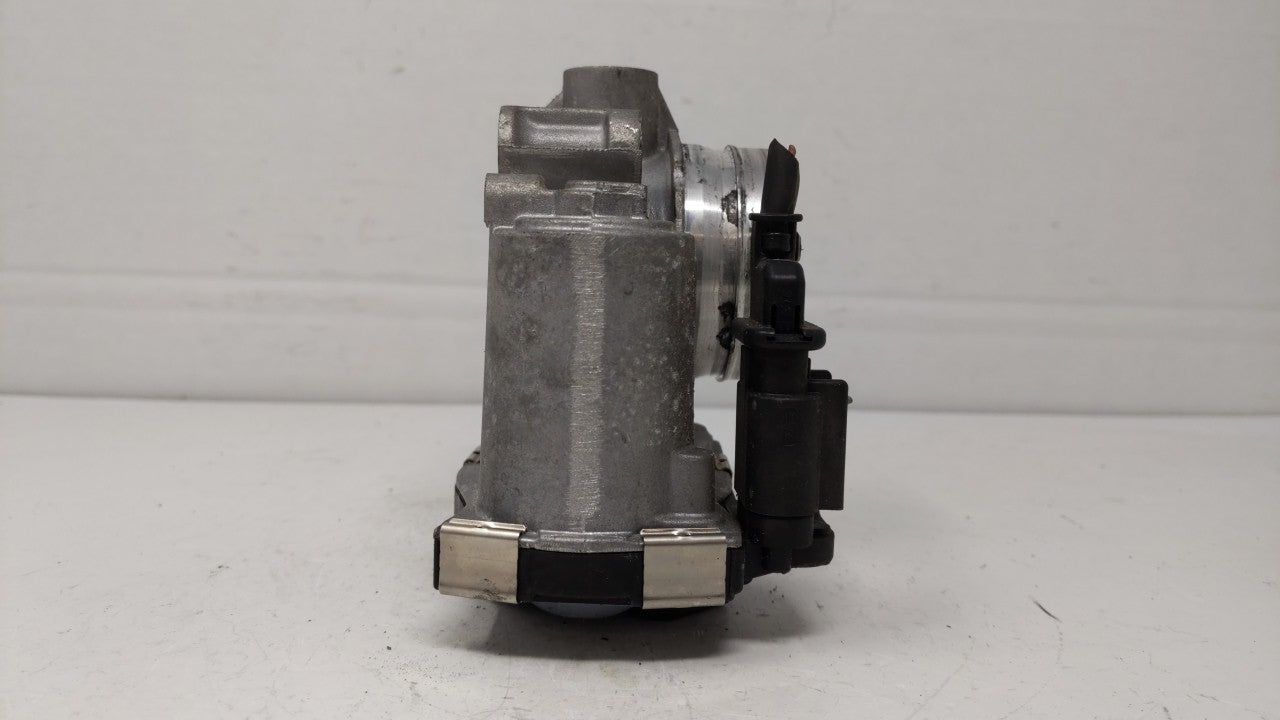 2017-2018 Chevrolet Cruze Throttle Body P/N:12671379AA Fits Fits 2017 2018 OEM Used Auto Parts - Oemusedautoparts1.com