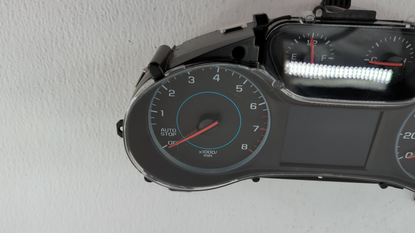 2017-2018 Chevrolet Cruze Instrument Cluster Speedometer Gauges P/N:39084636 Fits Fits 2017 2018 OEM Used Auto Parts - Oemus
