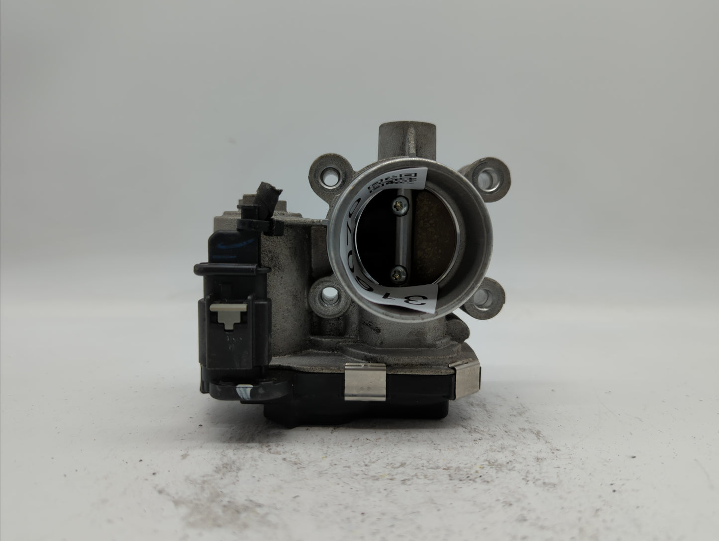 2017-2018 Chevrolet Cruze Throttle Body P/N:12659491BA 12671379AA Fits Fits 2017 2018 OEM Used Auto Parts - Oemusedautoparts