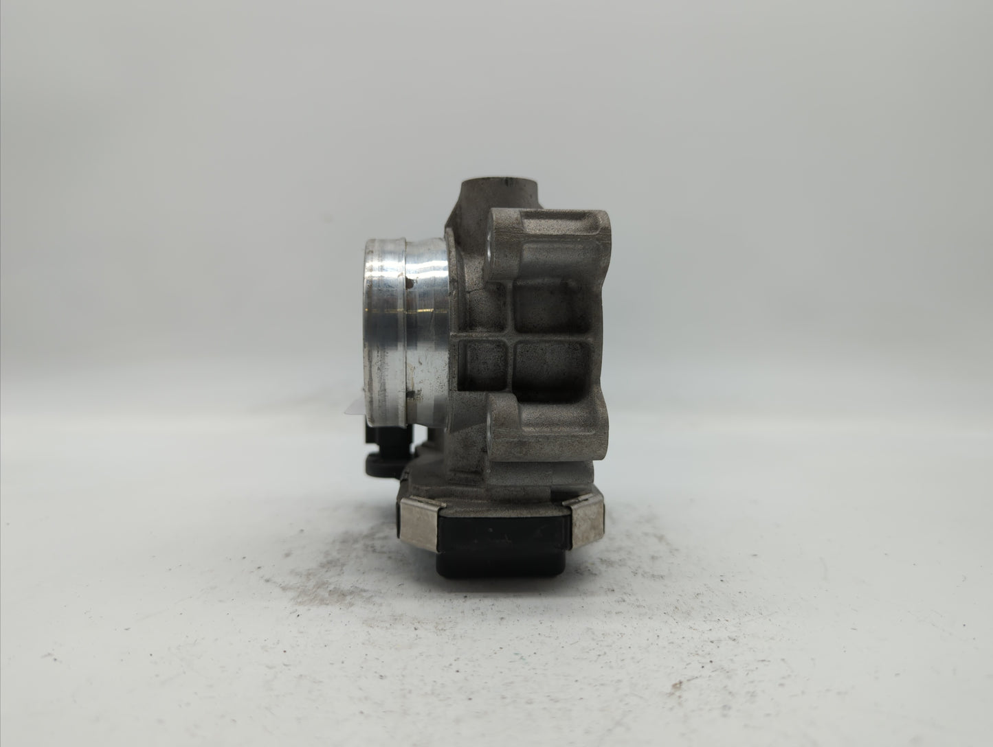 2017-2018 Chevrolet Cruze Throttle Body P/N:12659491BA 12671379AA Fits Fits 2017 2018 OEM Used Auto Parts - Oemusedautoparts