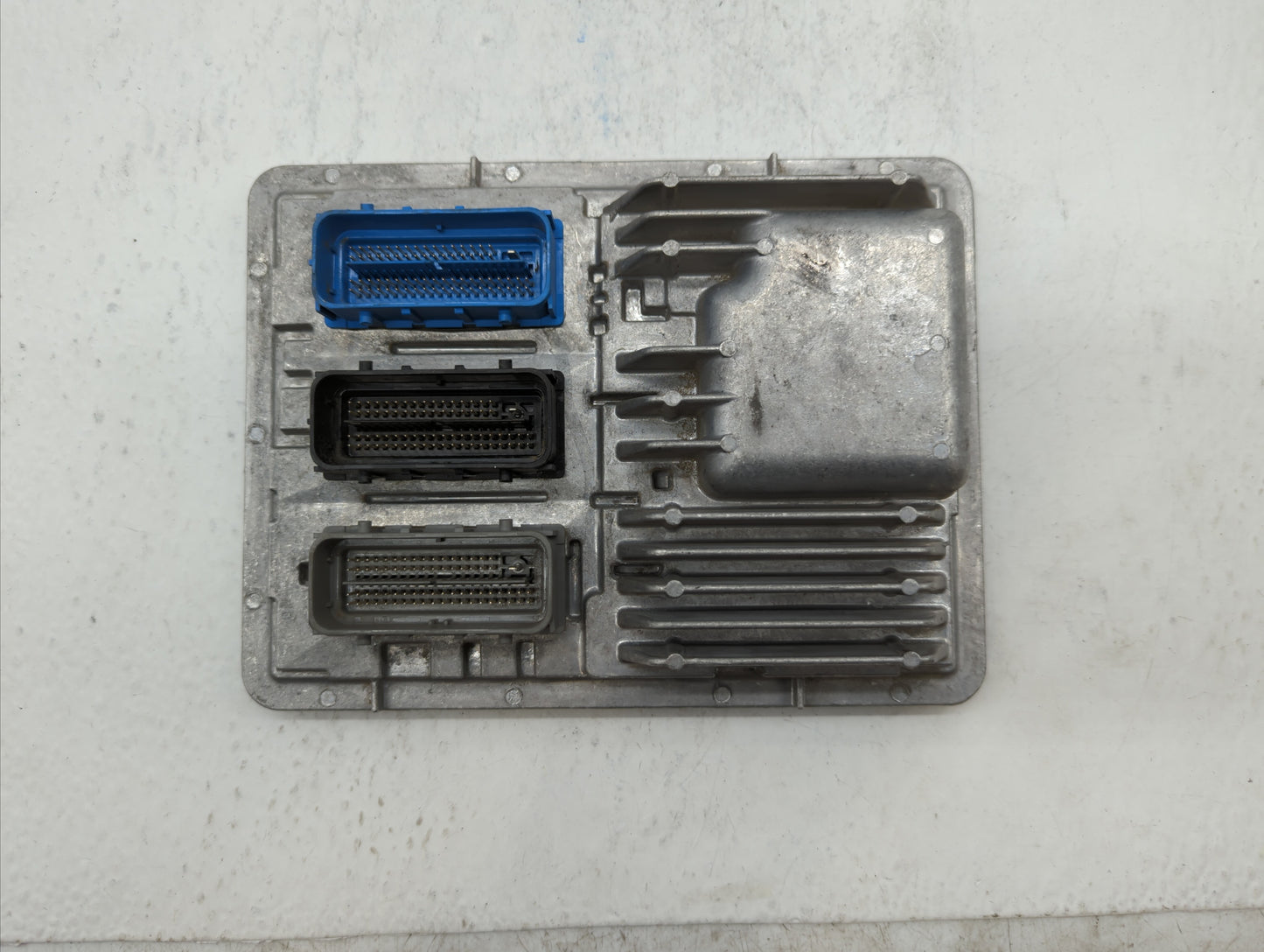 2017-2018 Chevrolet Cruze PCM Engine Control Computer ECU ECM PCU OEM P/N:12692812 12687467, 12696201 Fits Fits 2017 2018 20