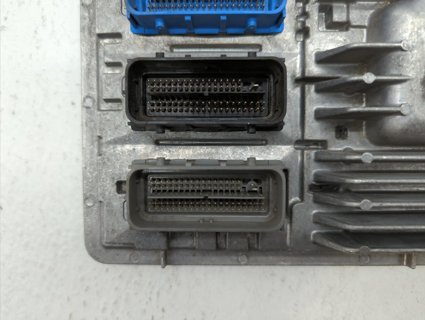 2017-2018 Chevrolet Cruze PCM Engine Control Computer ECU ECM PCU OEM P/N:12692812 12687467, 12696201 Fits Fits 2017 2018 20