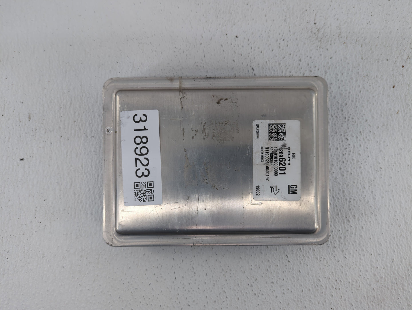 2017-2018 Chevrolet Cruze PCM Engine Control Computer ECU ECM PCU OEM P/N:12696201 12692812, 12687467 Fits Fits 2017 2018 20