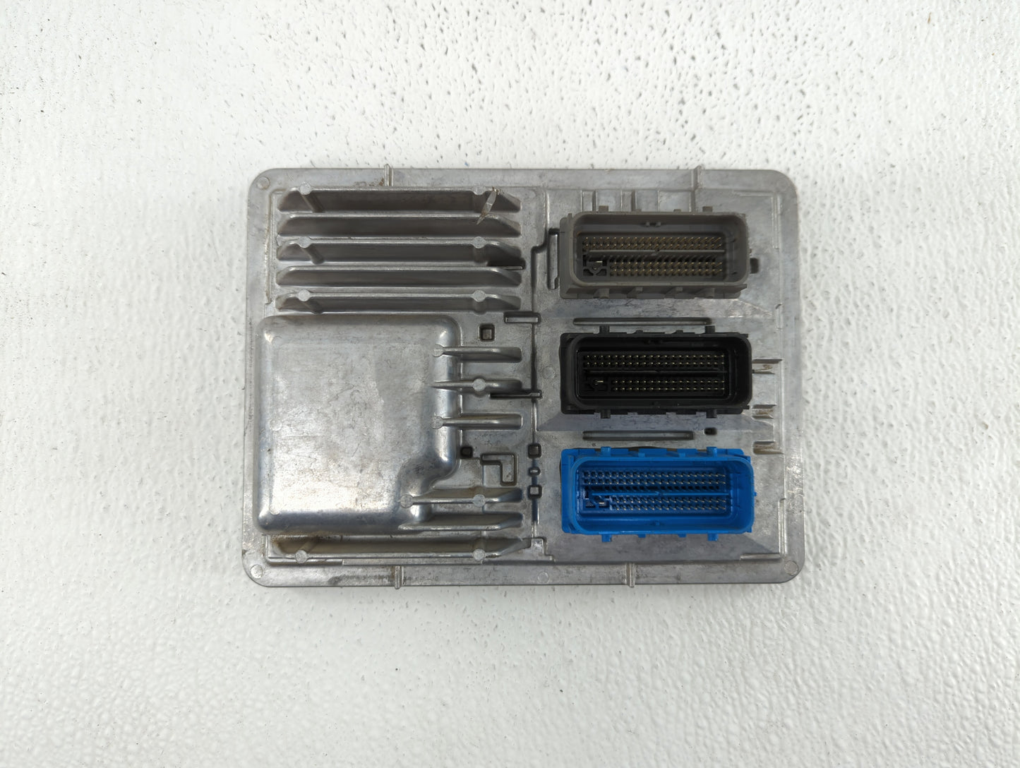 2017-2018 Chevrolet Cruze PCM Engine Control Computer ECU ECM PCU OEM P/N:12696201 12692812, 12687467 Fits Fits 2017 2018 20