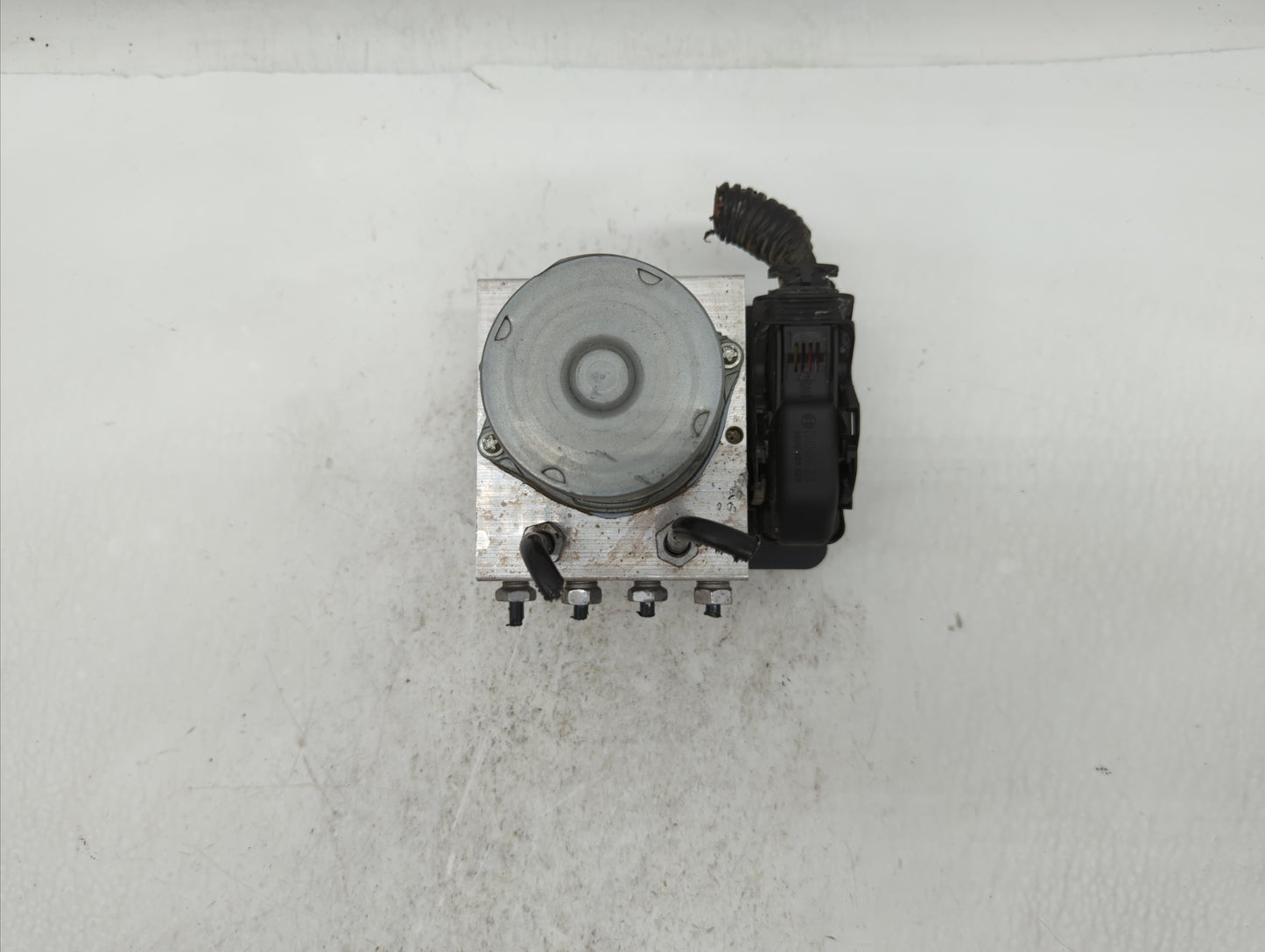 2017 Chevrolet Cruze ABS Pump Control Module Replacement P/N:84205167 39115808 Fits OEM Used Auto Parts - Oemusedautoparts1.