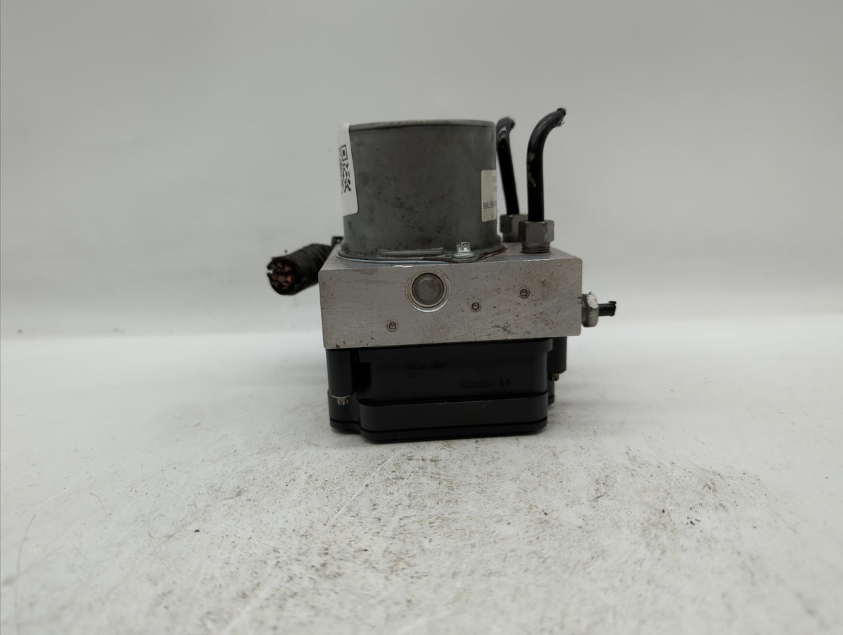 2017 Chevrolet Cruze Anti-Lock Brake ABS Pump Module Actuator OEM P/N:84205167 39115808 Fits OEM Used Auto Parts - Oemusedau
