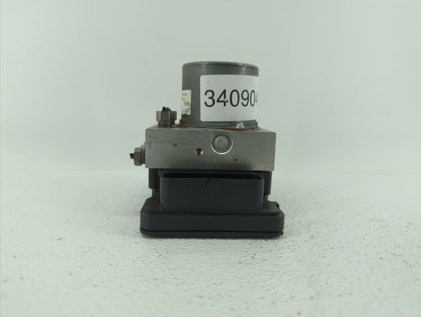 2017 Chevrolet Cruze ABS Pump Control Module Replacement P/N:39064667 84205167, 39115808 Fits OEM Used Auto Parts - Oemuseda