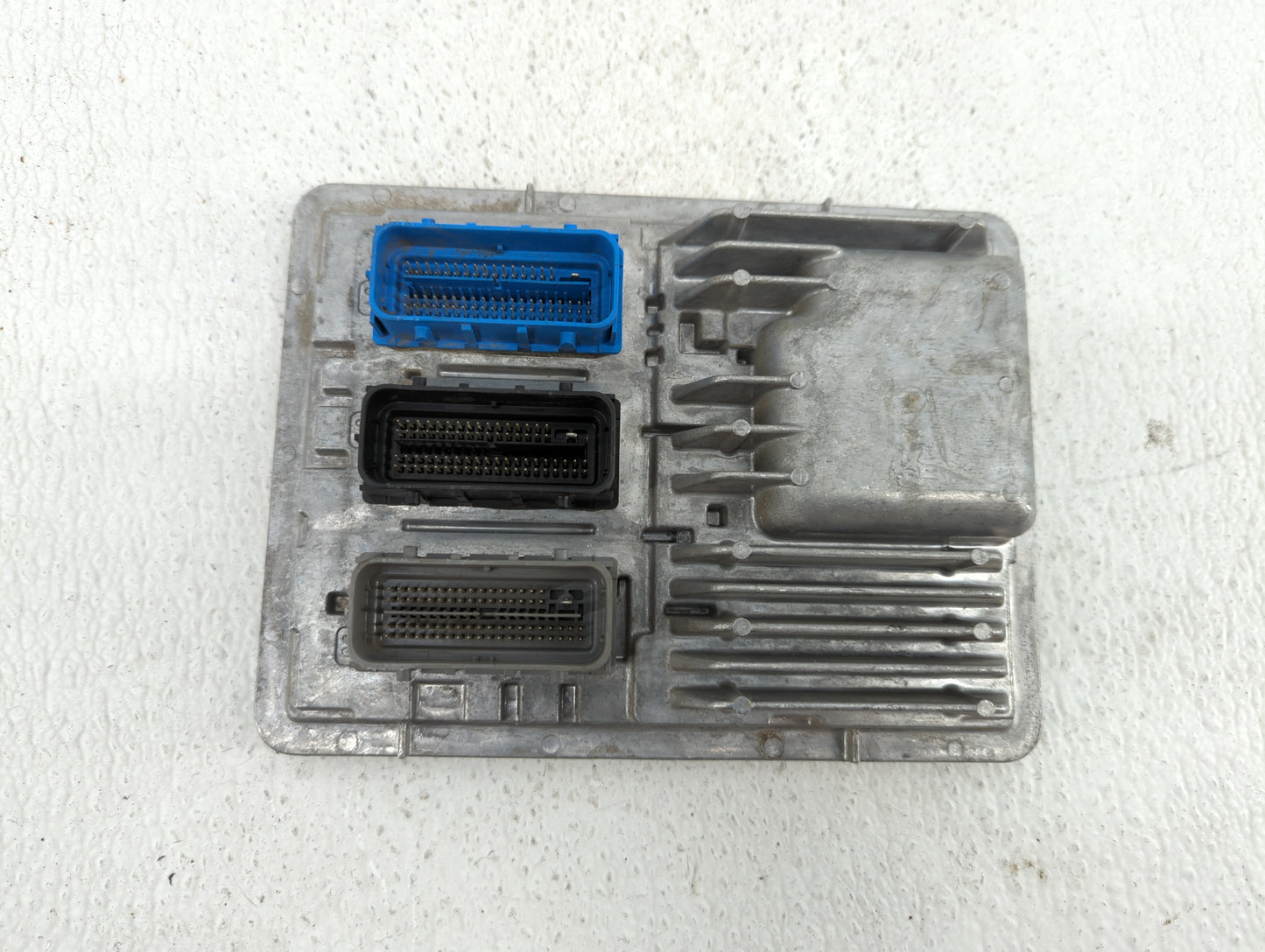 2017-2018 Chevrolet Cruze PCM Engine Control Computer ECU ECM PCU OEM P/N:12697837 12687328, 12696201 Fits Fits 2017 2018 20