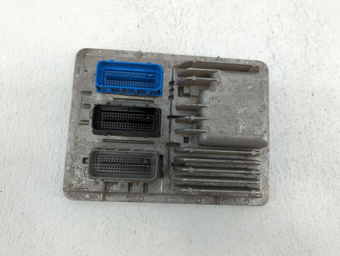 2017-2018 Chevrolet Cruze PCM Engine Control Computer ECU ECM PCU OEM P/N:12688973 12697837, 12687328 Fits Fits 2017 2018 20