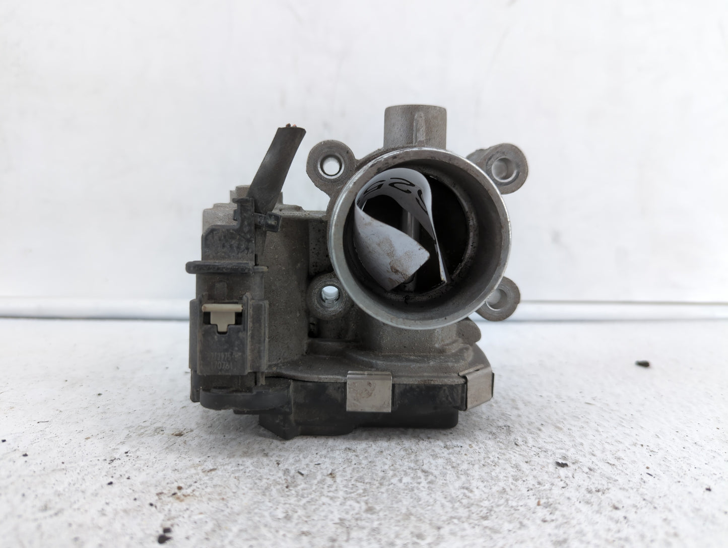 2017-2018 Chevrolet Cruze Throttle Body P/N:12671379AA 52049766 Fits Fits 2017 2018 OEM Used Auto Parts - Oemusedautoparts1.