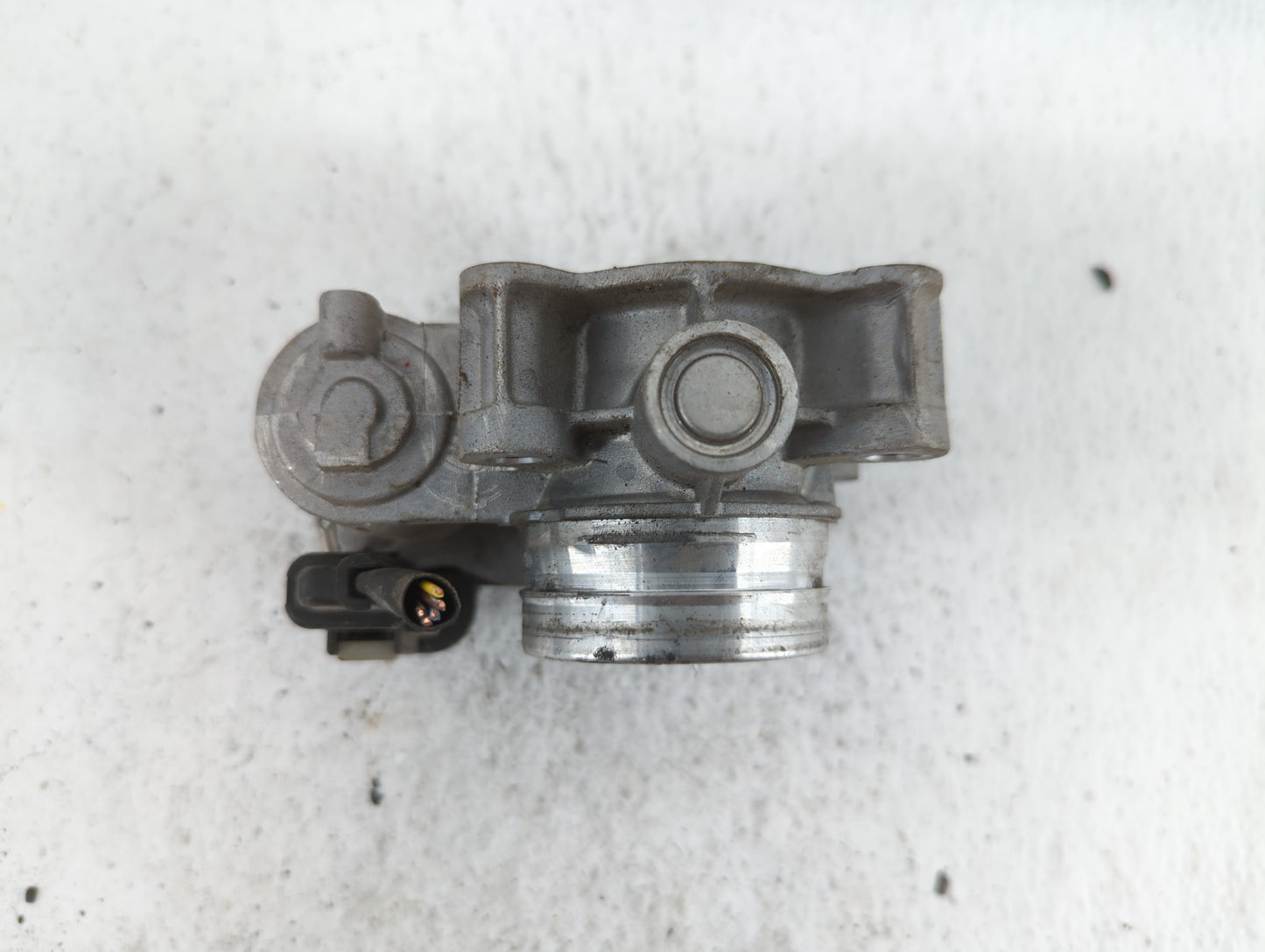 2017-2018 Chevrolet Cruze Throttle Body P/N:12671379AA 52049766 Fits Fits 2017 2018 OEM Used Auto Parts - Oemusedautoparts1.