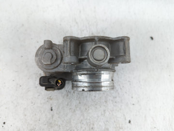 2017-2018 Chevrolet Cruze Throttle Body P/N:12671379AA 52049766 Fits Fits 2017 2018 OEM Used Auto Parts