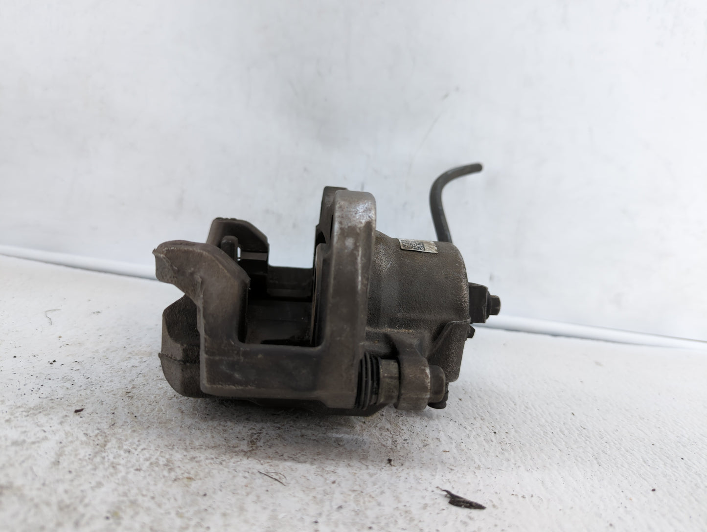 2016-2018 Chevrolet Cruze Front Passenger Right Brake Caliper - Oemusedautoparts1.com