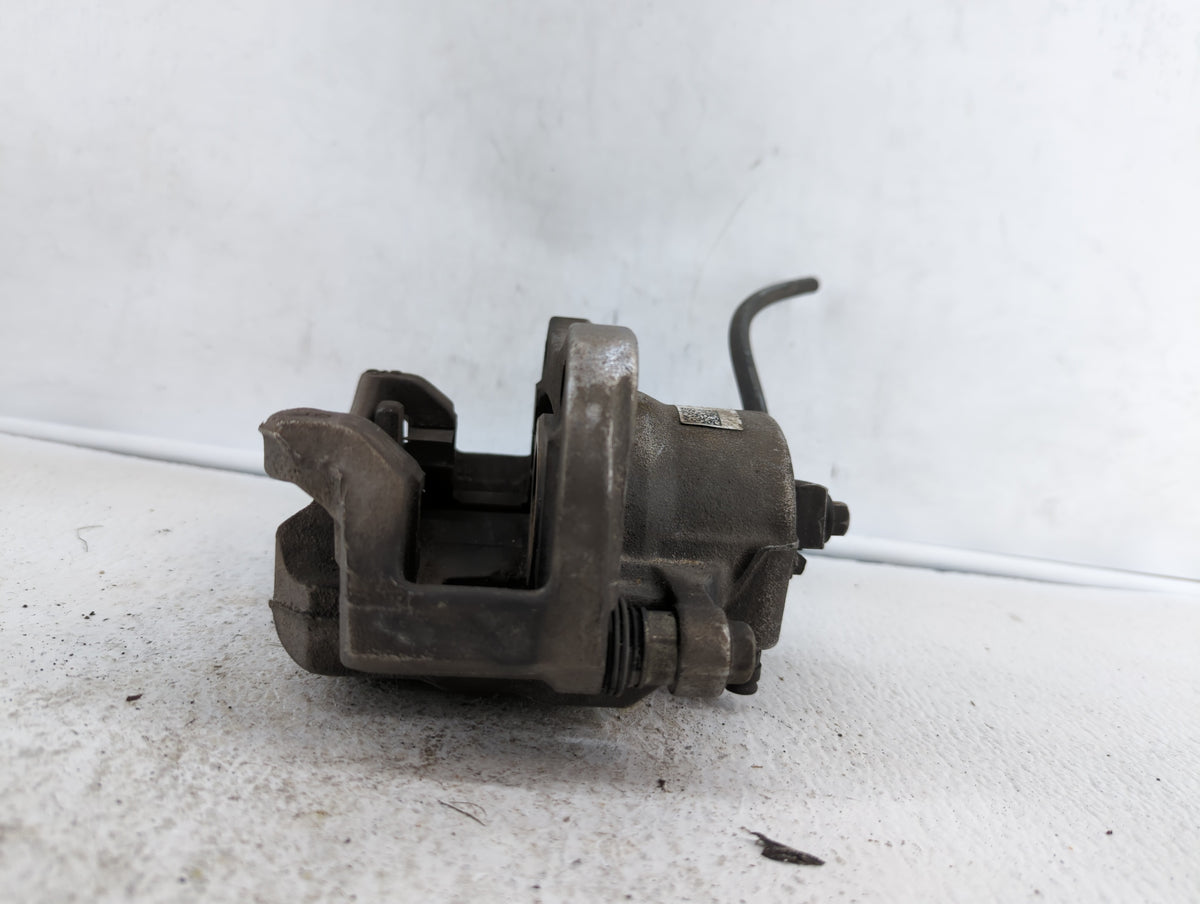 2016-2018 Chevrolet Cruze Front Passenger Right Brake Caliper - Oemusedautoparts1.com