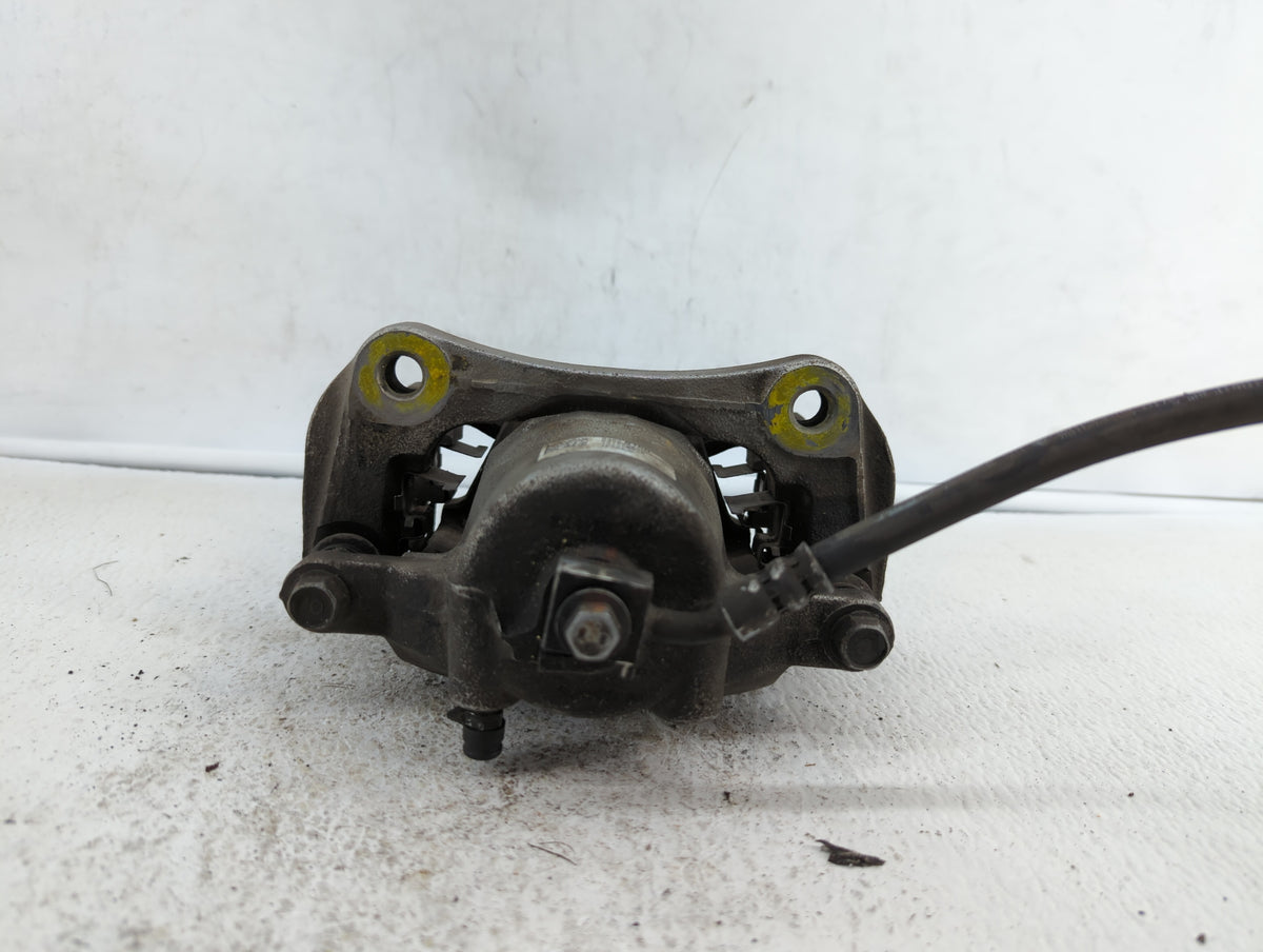 2016-2018 Chevrolet Cruze Front Passenger Right Brake Caliper - Oemusedautoparts1.com