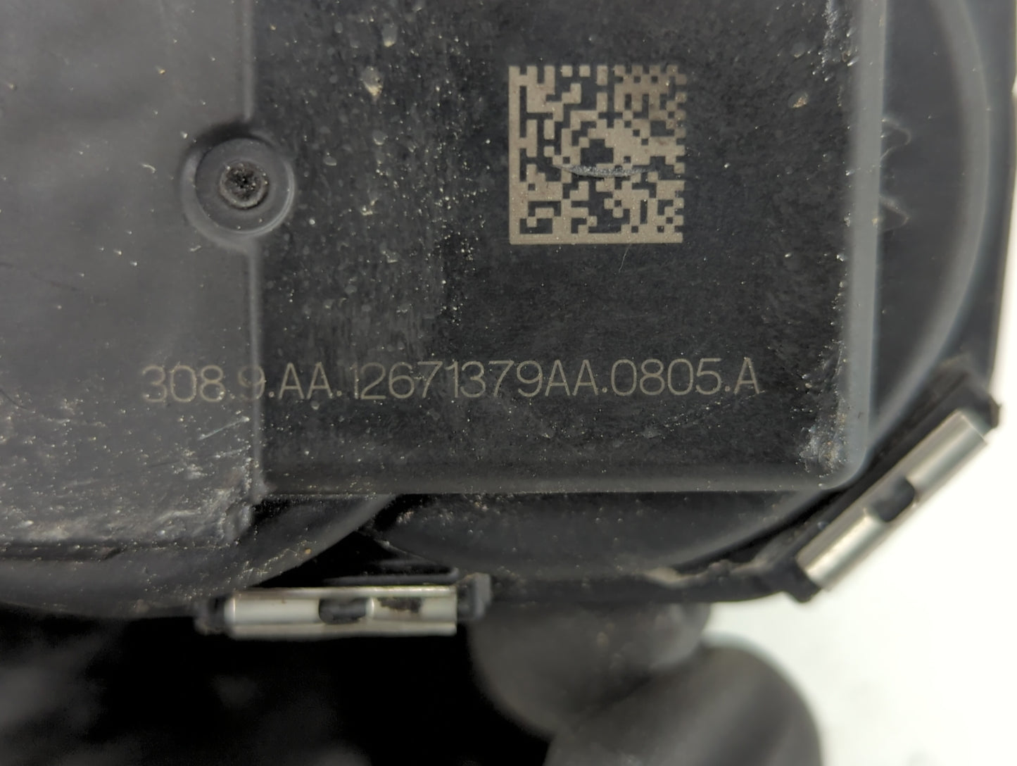 2017-2018 Chevrolet Cruze Throttle Body P/N:12671379AA 52049766 Fits Fits 2017 2018 OEM Used Auto Parts - Oemusedautoparts1.