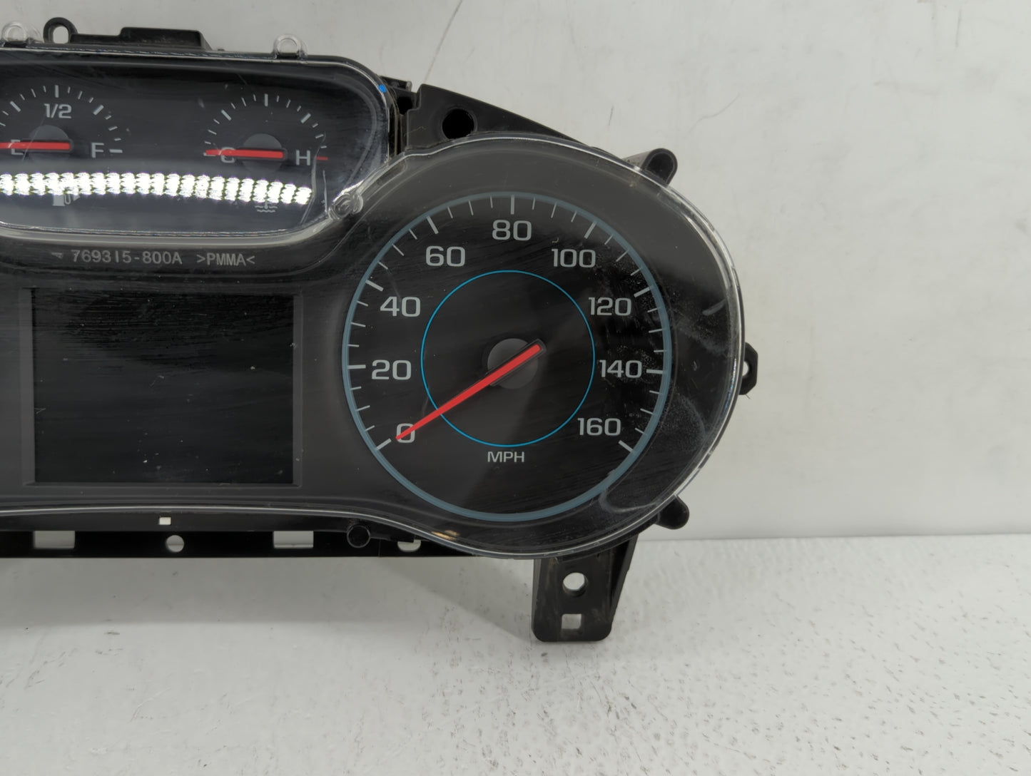 2017-2018 Chevrolet Cruze Instrument Cluster Speedometer Gauges P/N:39084636 Fits Fits 2017 2018 OEM Used Auto Parts - Oemus