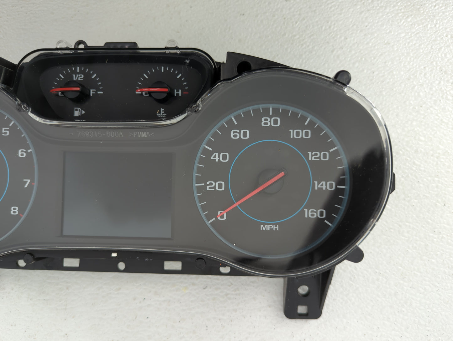 2017-2018 Chevrolet Cruze Instrument Cluster Speedometer Gauges P/N:39084636 Fits Fits 2017 2018 OEM Used Auto Parts - Oemus