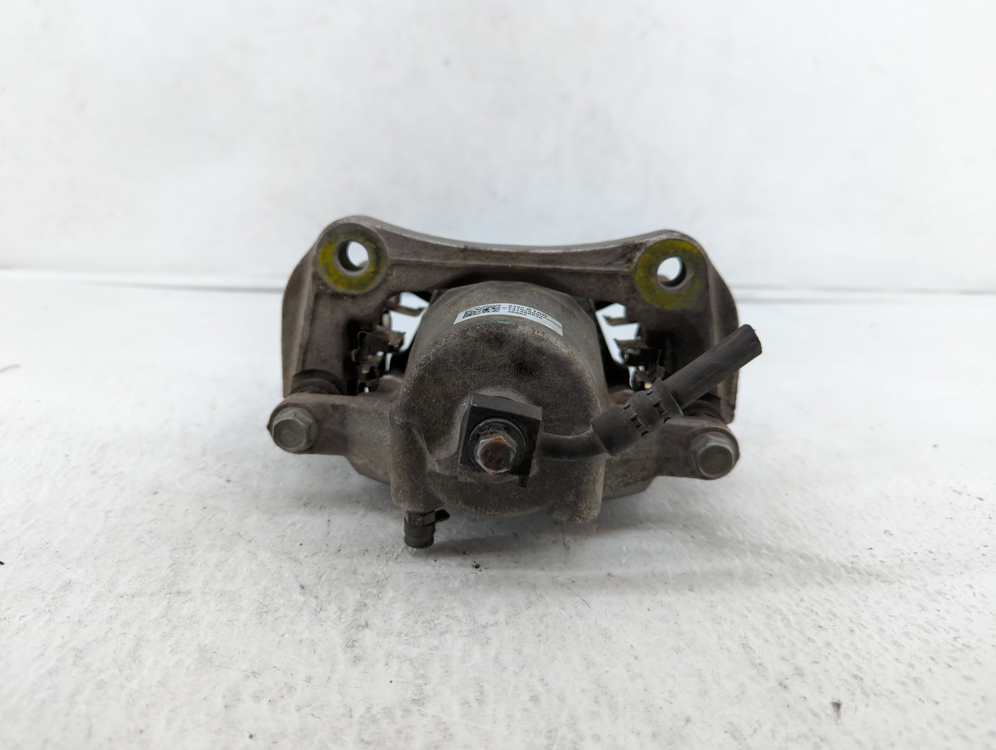2016-2018 Chevrolet Cruze Front Passenger Right Brake Caliper - Oemusedautoparts1.com