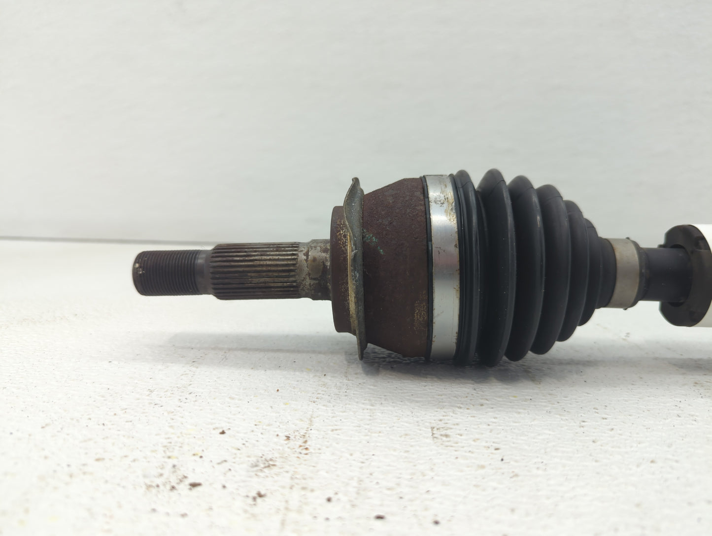 2016-2018 Chevrolet Cruze Axle Shaft Front Driver Cv C/v - Oemusedautoparts1.com