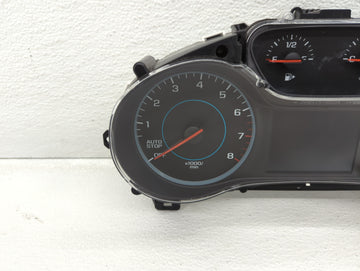 2017-2018 Chevrolet Cruze Instrument Cluster Speedometer Gauges P/N:39084636 Fits Fits 2017 2018 OEM Used Auto Parts