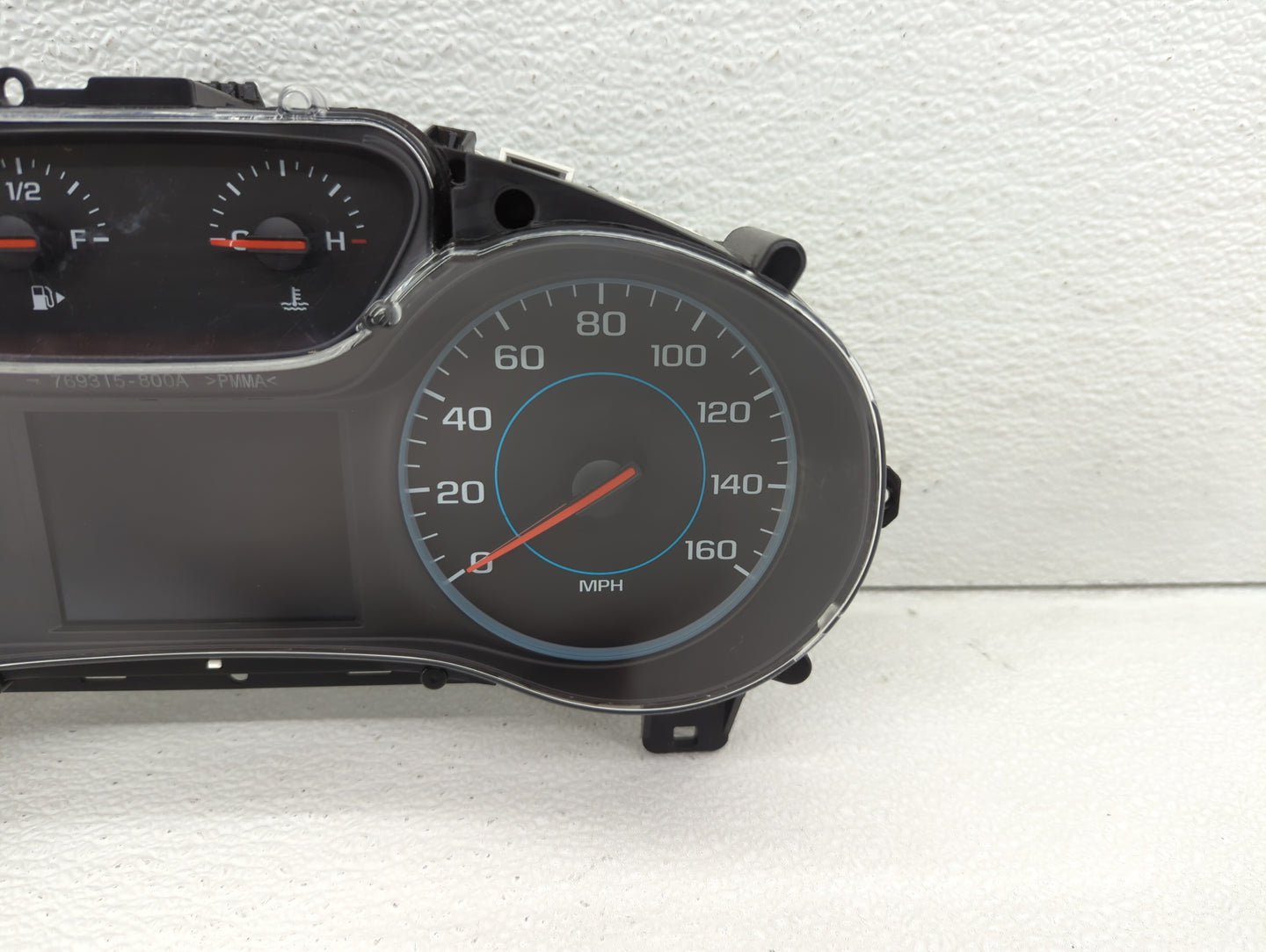 2017-2018 Chevrolet Cruze Instrument Cluster Speedometer Gauges P/N:39084636 Fits Fits 2017 2018 OEM Used Auto Parts - Oemus